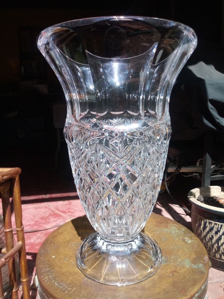 Towle 14" 24% Lead Crystal Vase
