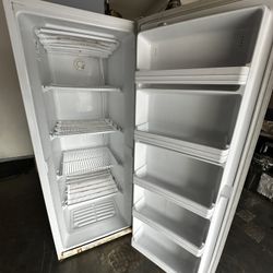 Roper White Freezer – Works Great, Reliable Storage
