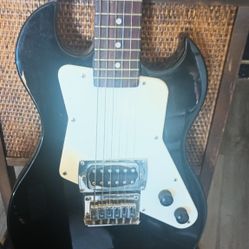 Electric Guitar With Small Loud Amp