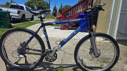 Trek 8000  Mountain Large Frame