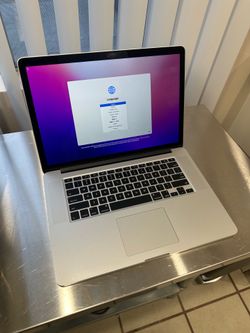 MacBook Pro 15” – 2.5GHz i7 / 16GB / 512GB – Excellent Condition