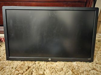 23" Hp Monitors. 2x. With Wall Mounts.