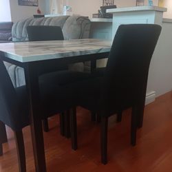 *Ad Special!!!*---Space-Saving Tedd Black Dining Table Sets W/4 Chairs---Delivery And Financing Available🤭