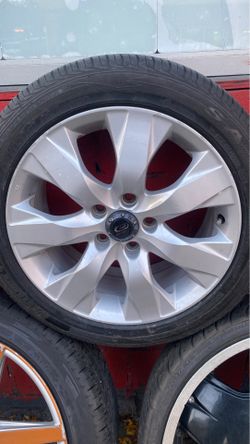 Size 17 rims all 4 with tires