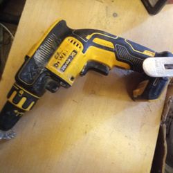 DeWalt Automatic Drywall Gun