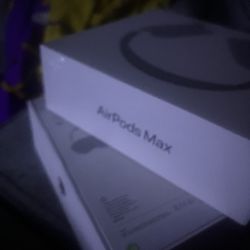 Airpod Maxes