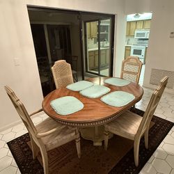 Kitchen Table Set In Great Condition 300 Or Best Offer!