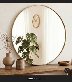 28” gold mirror
