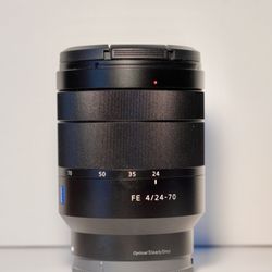 Sony Vario-Tessar T* FE 24-70 mm F4 ZA OSS Lens