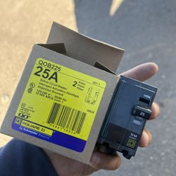 Square d Brakers 25 Amp 2 Poles