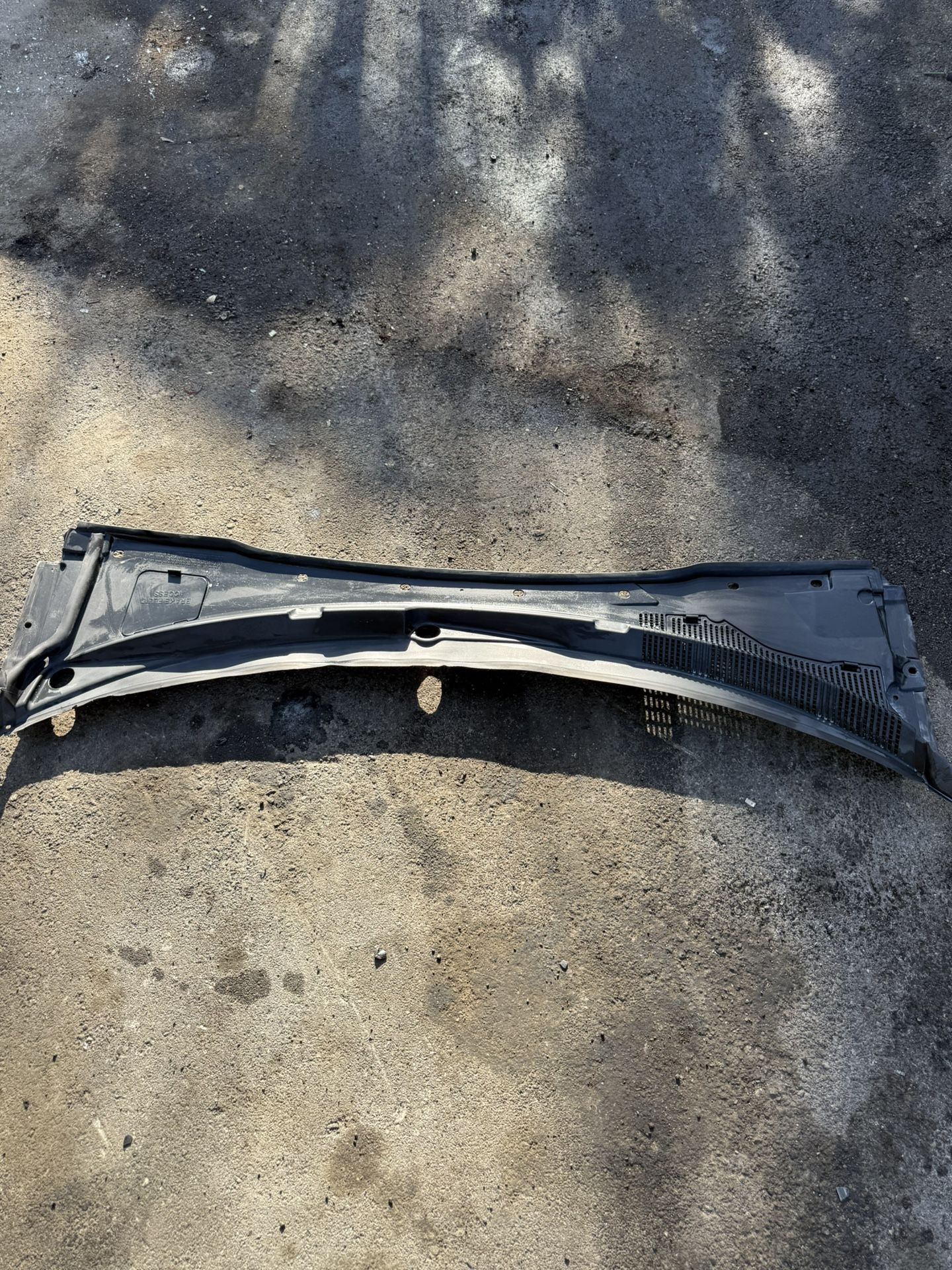 FRONT COVER WINDSHIELD DODGE CHARGER 2015 - 2023