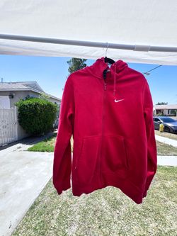 Men’s Nike sweater