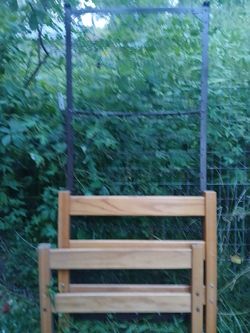 Free Wooden Head and Foot Board With Metal Twin Bed Frame- FREE