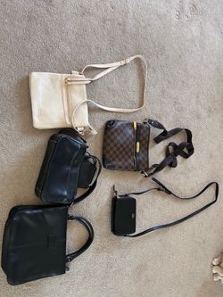 Assorted purses