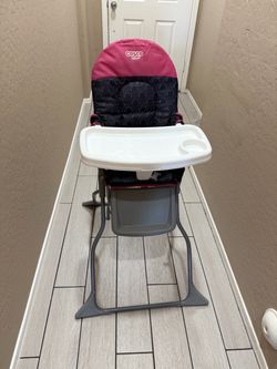 Cosco high chair / silla alta para bebés