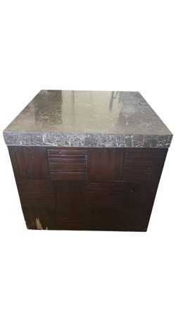 Coffee/ side tables (2)