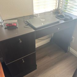 Office Desk Dark Brown in Good Shape