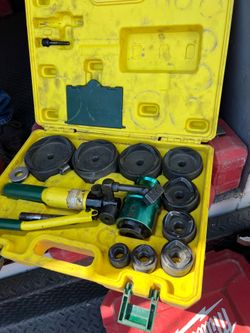 Hydraulic knockout set
