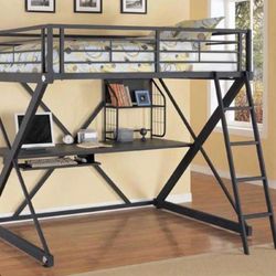 Industrial Metal Loft Bed w/ Built-In Desk – Full Size – Excellent Condition