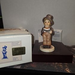 "Street Singer" Hummel TMK-7