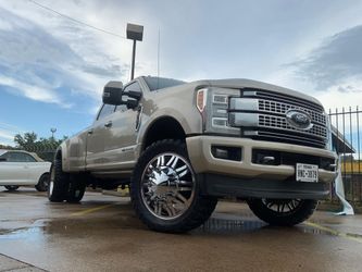 BRAND NE W24 INCH WHEELS AND TIRES