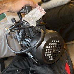 MasterCool (Black Series) Air Conditioning Vacuum Pump