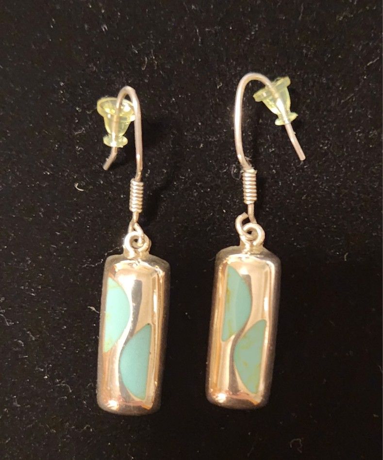 Sterling Silver Earings With Turquoise 