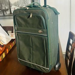 Carry On 21” Luggage by Pierre Cardin, with wheels and extractable Pull/Push Handle