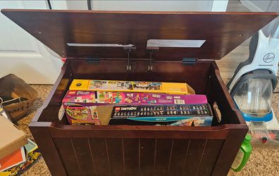 Wood Toy chest brown