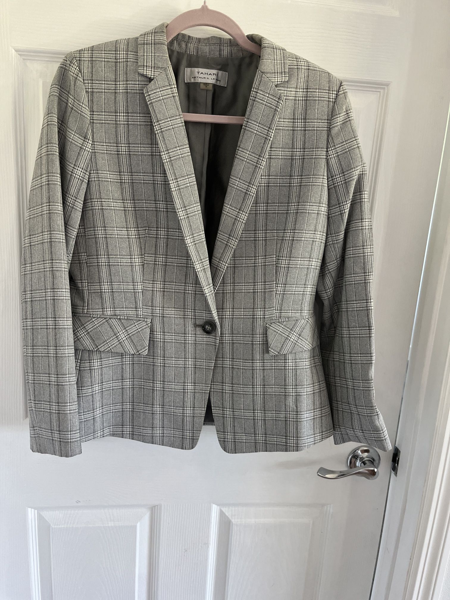 Four Women’s Blazers. Like New