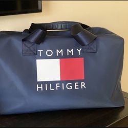 Tommy Hilfiger duffel bag