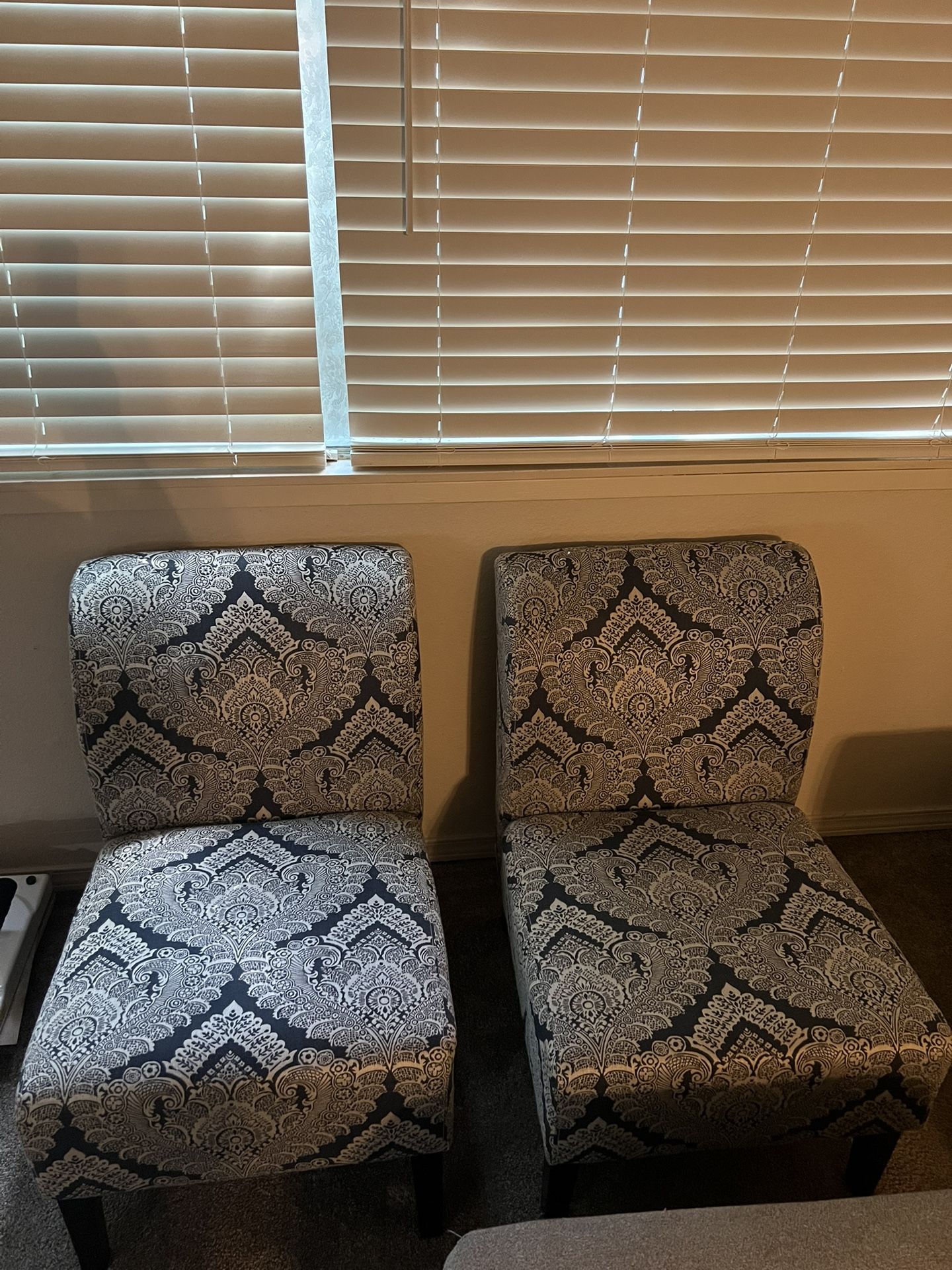 Loveseat,ottoman & 2 Accent Chairs