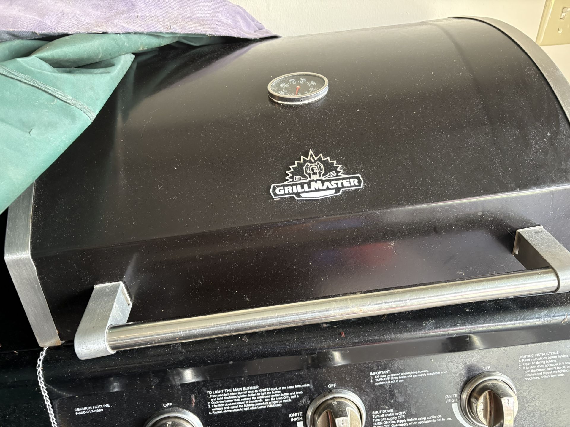 Used Grill With A Side Burner Comes With Cover