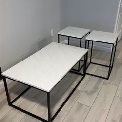 Black/white Coffee Table And Accent Tables