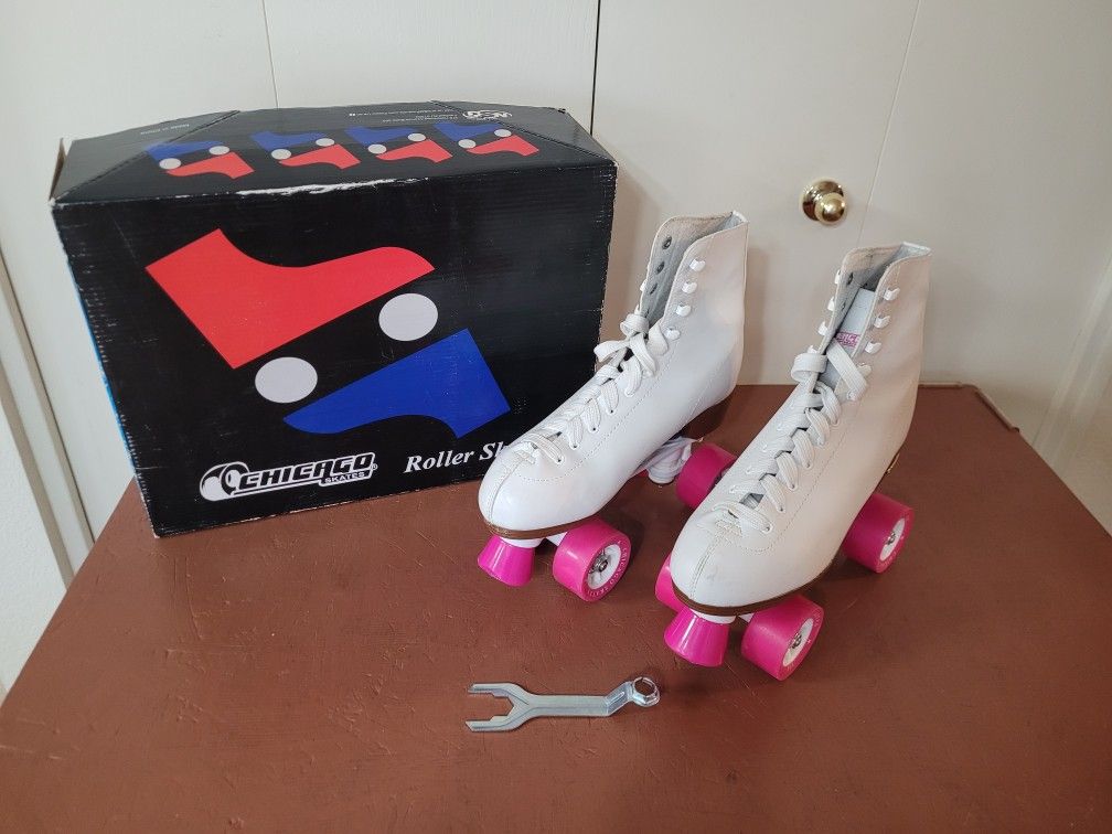 Chicago Rink Women's White Roller Skates -- Size 9