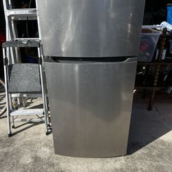 Stainless Steel Top Bottom Refrigerator FreeZer
