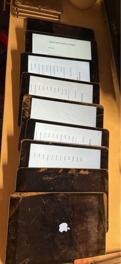 Lot of 9 (nine) Ipad mini 2