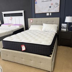 Gray Queen Uph. Storage Bed w/ 4 Drawers