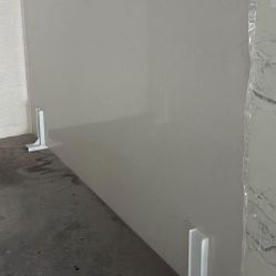 Casa Blanca Quartz Slab – 126” x 64”