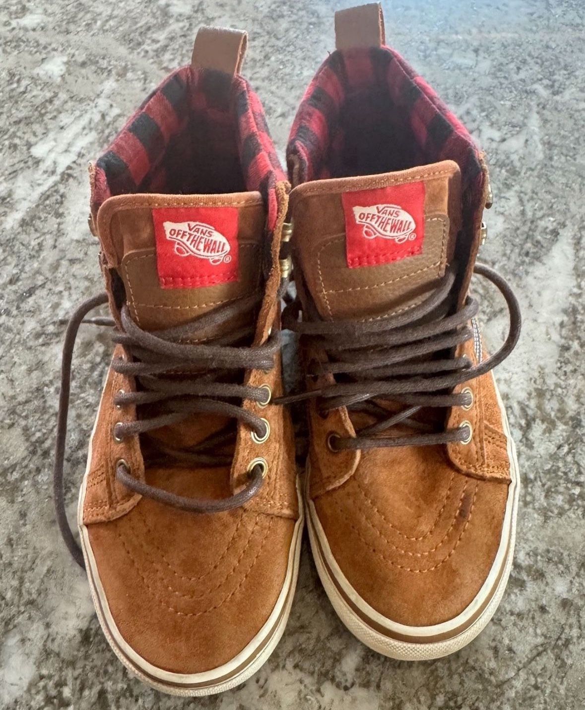 Boy's Vans Shoes Size 6