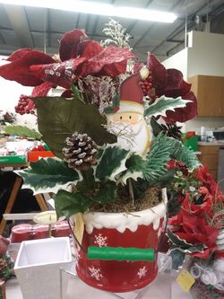 Snowflake pot arrangement