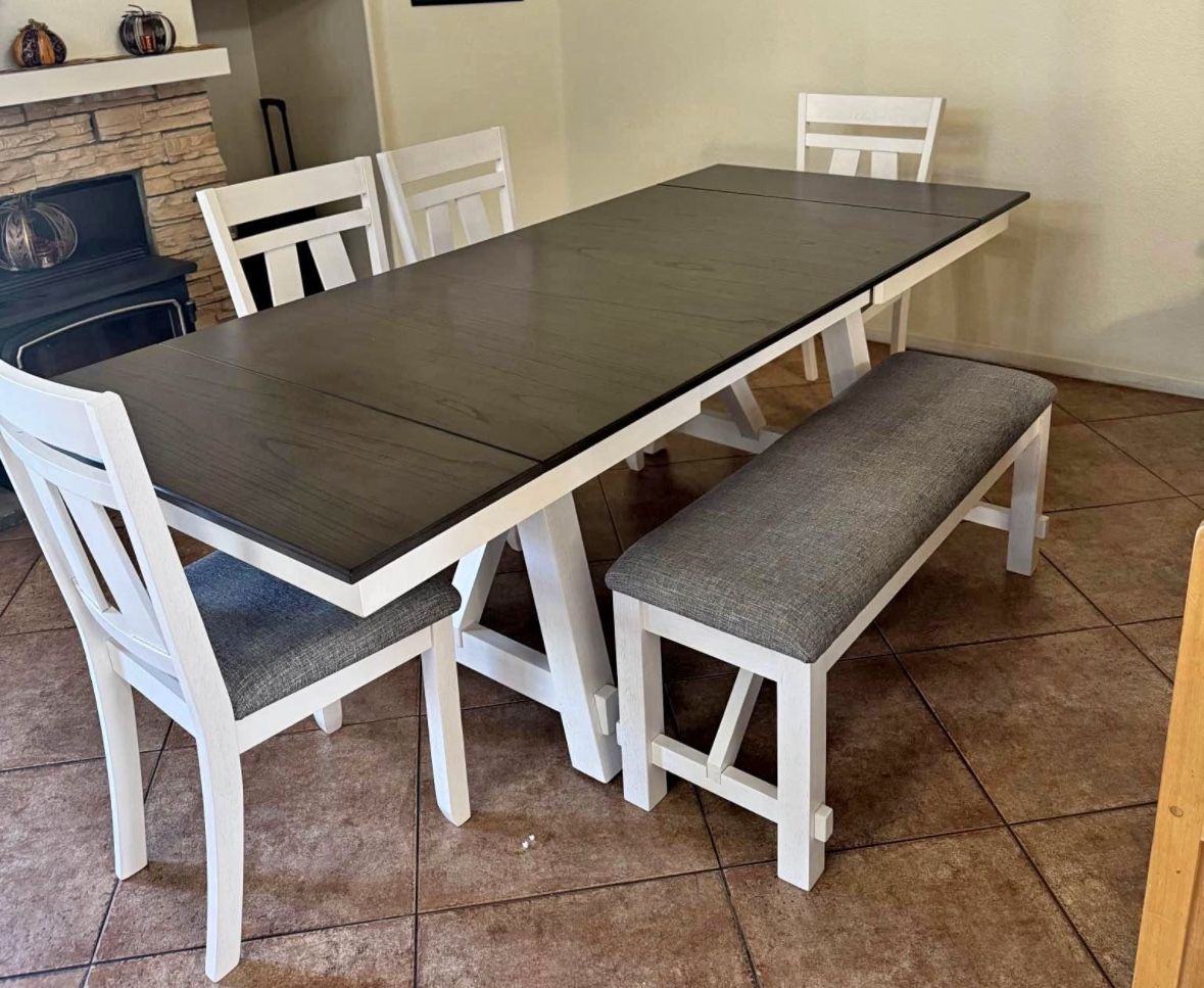 Dining Table Set