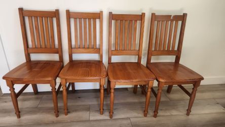FREE set of 4 Chairs,  grey Coffee Table, black TV stand