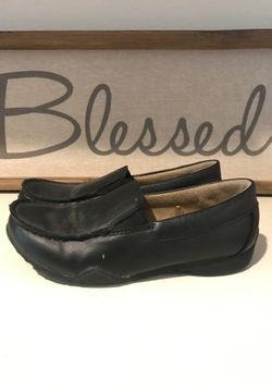 Size 2 dressy black shoes