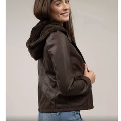 Slim Fit Vegan Leather Jacket Size M