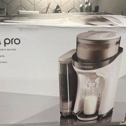 Baby Brezza Formula Pro