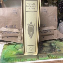 Yahtzee Bookshelf Edition ! 