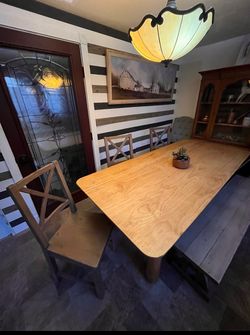 ‼️Gorgeous large hardwood DINING ROOM TABLE <>< CHAIRS NOT INCLUDED <><‼️PLEASE, CHECK MY OTHER LISTINGS AND FOLLOW