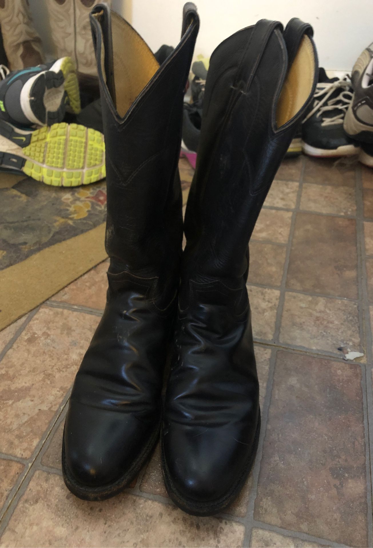 Justin boots size 8