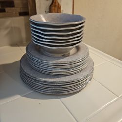 Plastic Plates 